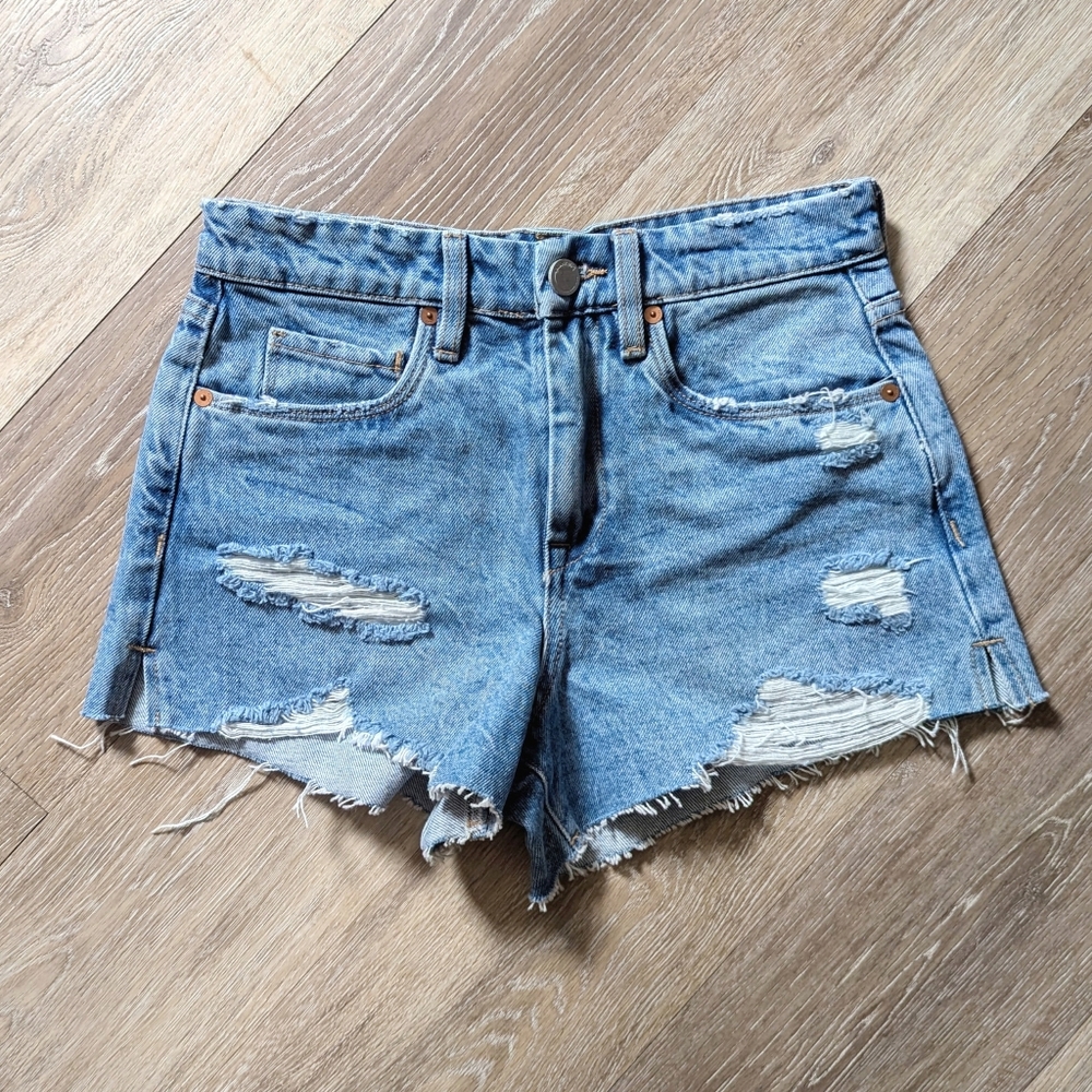 BLANK NYC denim jean shorts the Barrow blue vintage high rise size 25